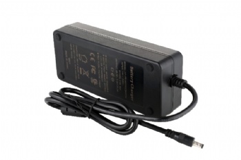 10 Amp Lithium Battery Charger 14.6V AC-DC LiFePO4 Lithium Battery Charger LED Indicator Charger Special for Deep Cycle Rechargeable Batteries of Car, Truck, Boat, RV
